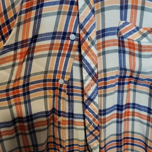 Saks Fifth Avenue Plaid Button Down Long Sleeve Size Large - Picture 11 of 13